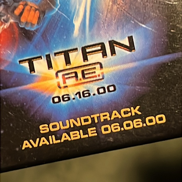 Titan A.E. (2000) -promotional movie button - Used, great shape! - Picture 5 of 5
